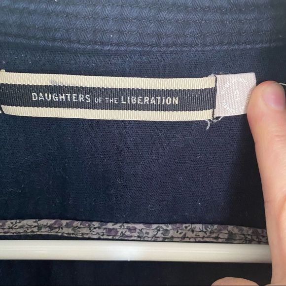 ANTHRO Daughters of Liberation Top Navy Blue Snaps Blazer Size 2 - Picture 6 of 6